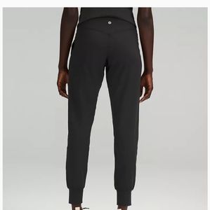 Lululemon black align joggers size 10.